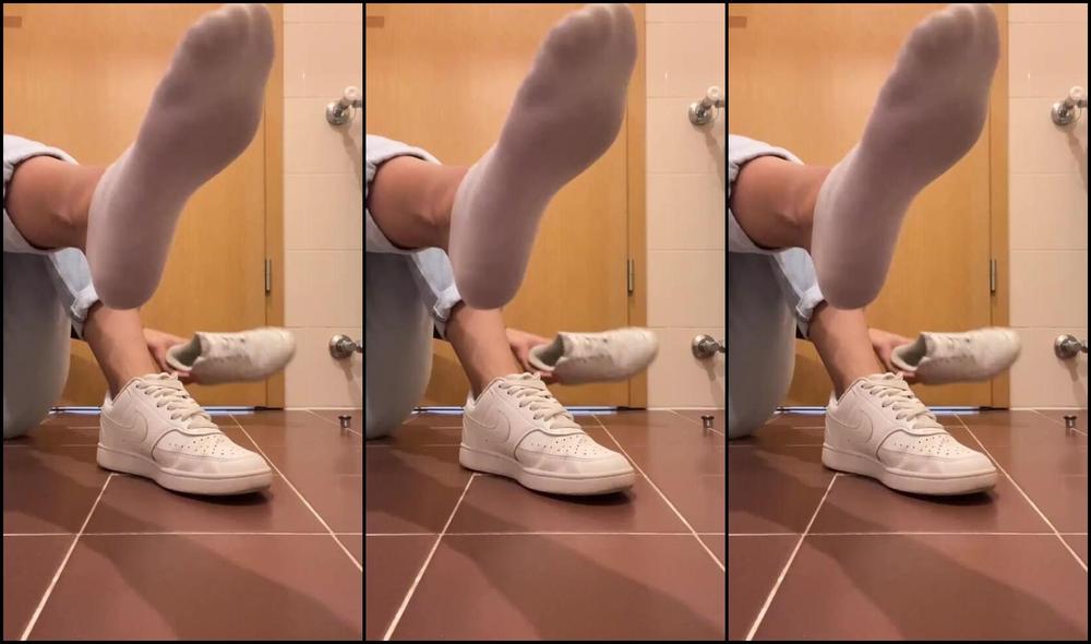 Gigi Feet Nicknamed Gifeet06 09 03 2025 Onlyfans Video Hora De Dar Um Descanso Pros Meus Ps Querem Cuidar Deles Pra Mim