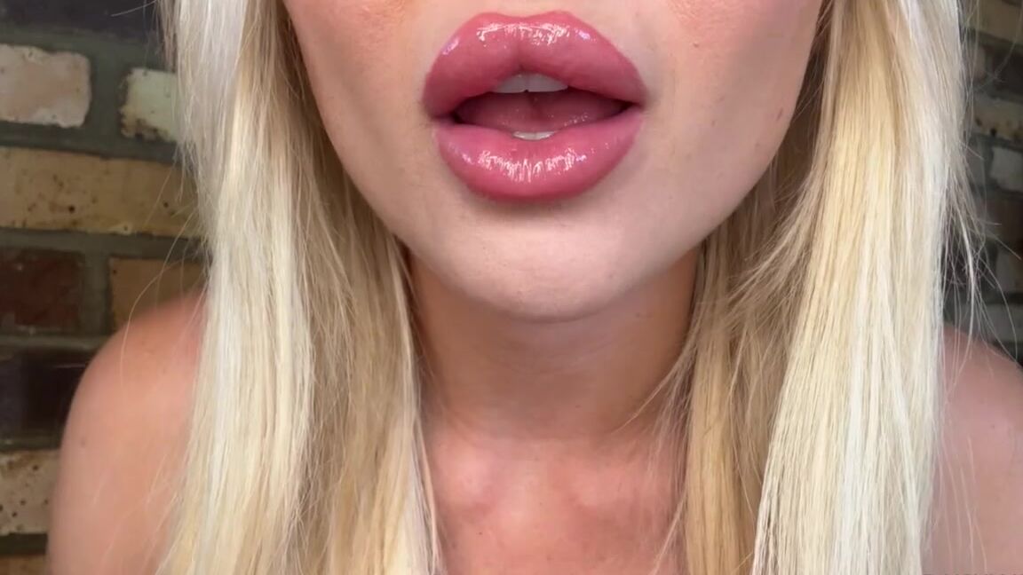 Daisy May's Onlyfans video - The ultimate fetish video featuring feet domination and a hot dame