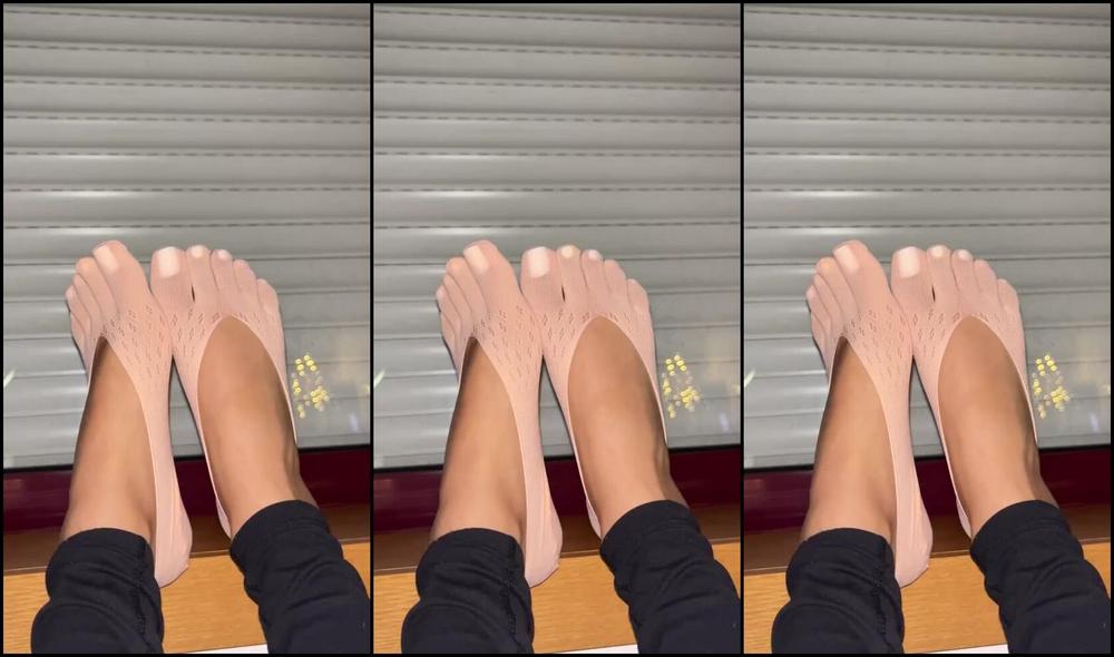 Gigi Feet Nicknamed Gifeet06 12 27 2025 Onlyfans Video Lindaa