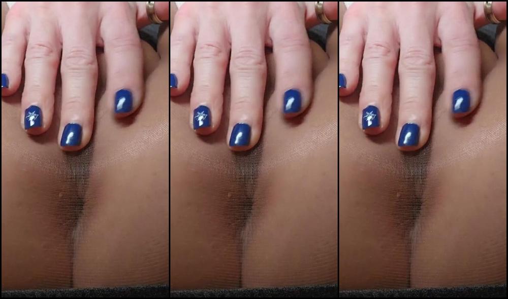 Watch Onlyfans Video: Dawndesire's Onlyfans Video: Squat and Get Ready!