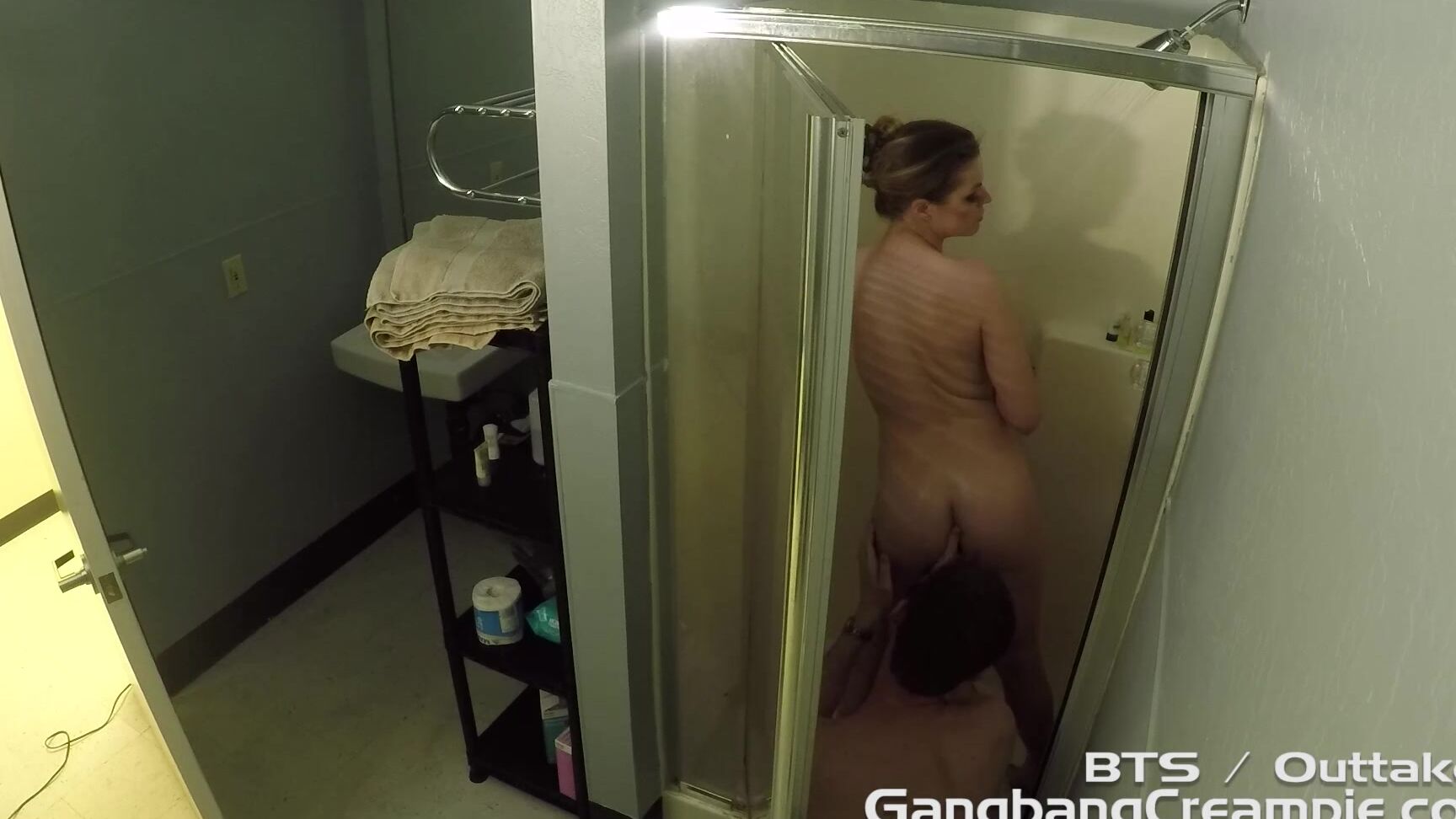 Kendra Lynn takes on multiple cocks in a wild gangbang creampie party