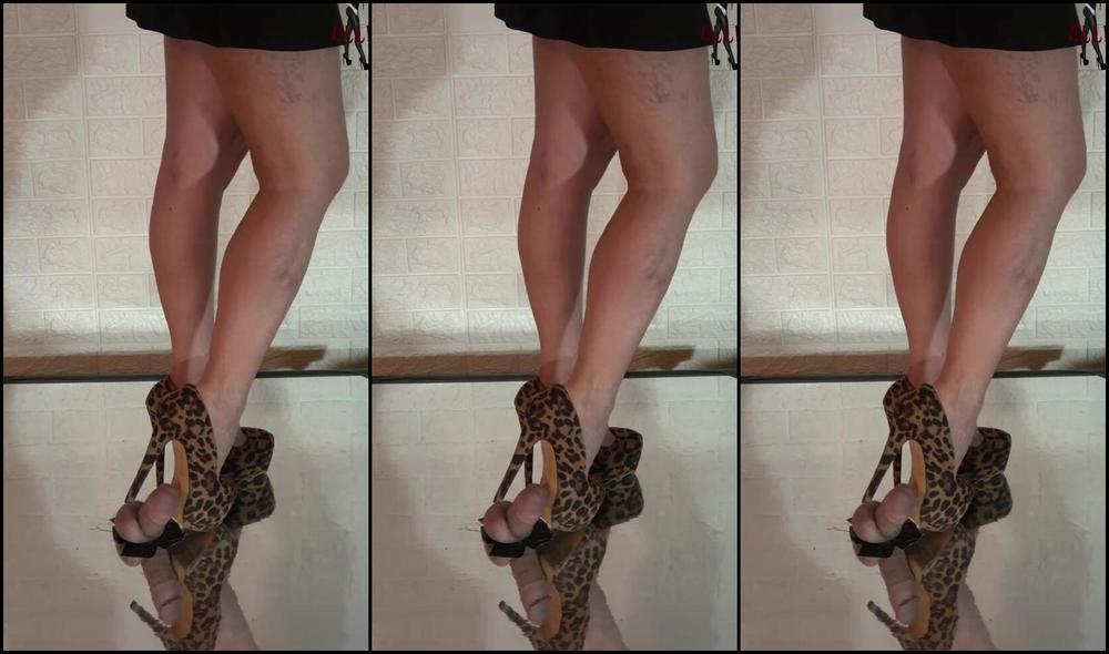 Mistress Elle Nicknamed Mistresselle023 07 27 2024 Onlyfans Video I Would Like To Hear You Purr And What Better Way Than With A Nice Pair Zch2