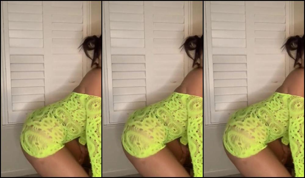 Queen Bella Nicknamed Erotichigharchs 11 24 2025 Onlyfans Video Can I Bounce On Your Lap Like This While You Slap My Ass