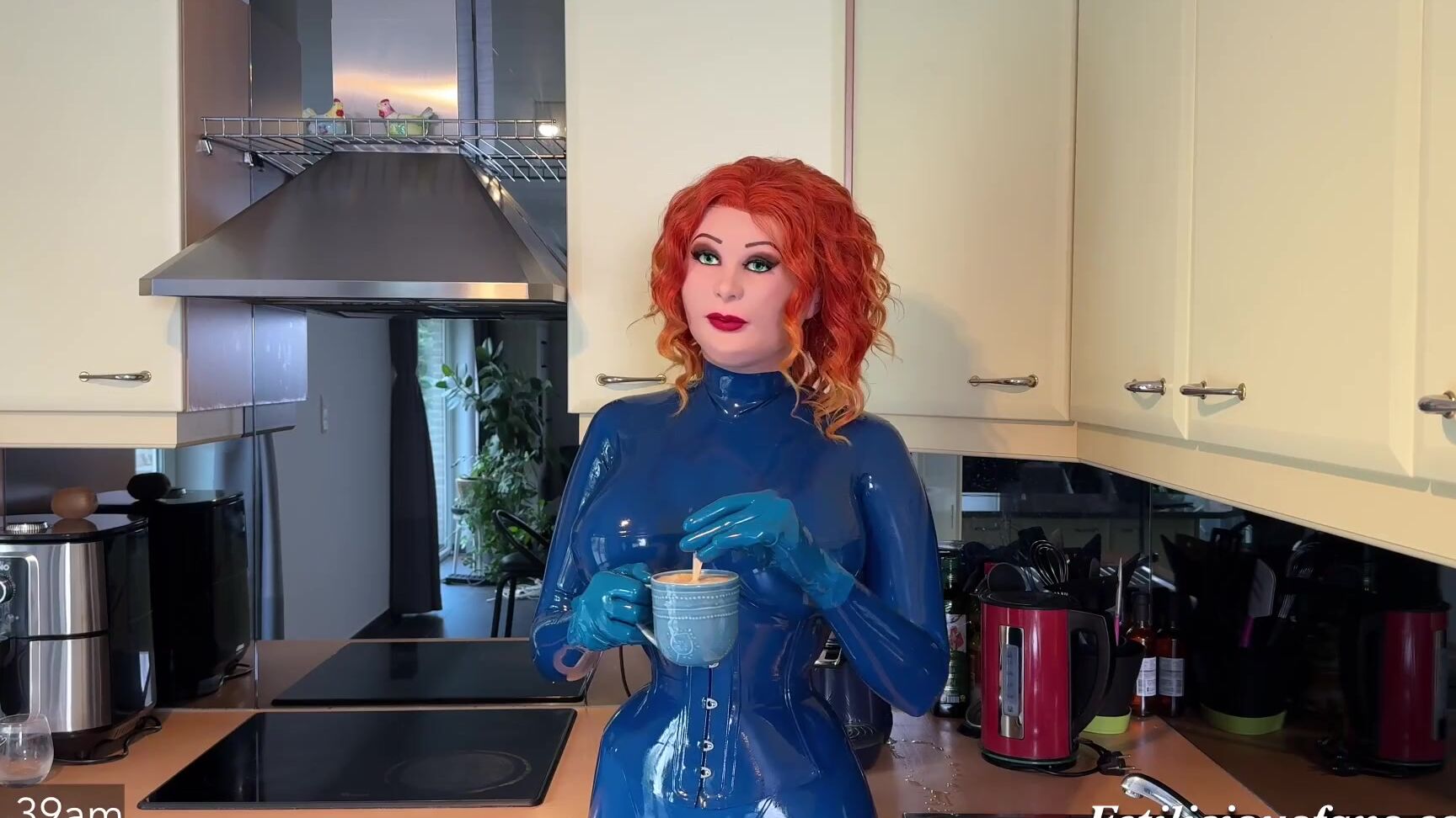 Watch Miss Fetilicious transform into a real doll with her silicone dita mask in Onlyfans Video