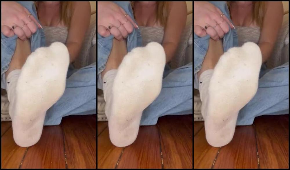 Alice Olsson Nicknamed Aliceexolsson 05 25 2024 Onlyfans Video Smelly Shoe Removal