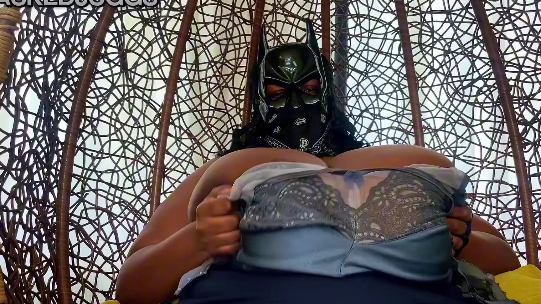 Full Video Preview: MaskedJuggs 04 28 2024 Onlyfans Lotion on Your Feet