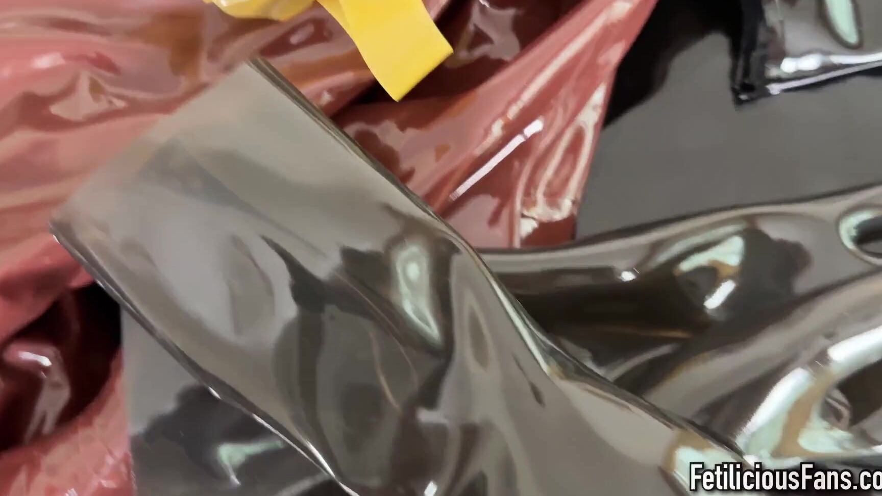 Miss Fetilicious Nicknamed Mfetilicious Goes Out For Latex & Onlyfans Video