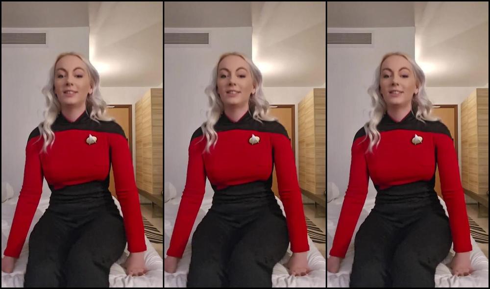 Chloe Hill Nicknamed Chloxxhill 01 25 2026 Onlyfans Video My Favourite Part Of Every Con I Was So Excited To Get My Boots Off For