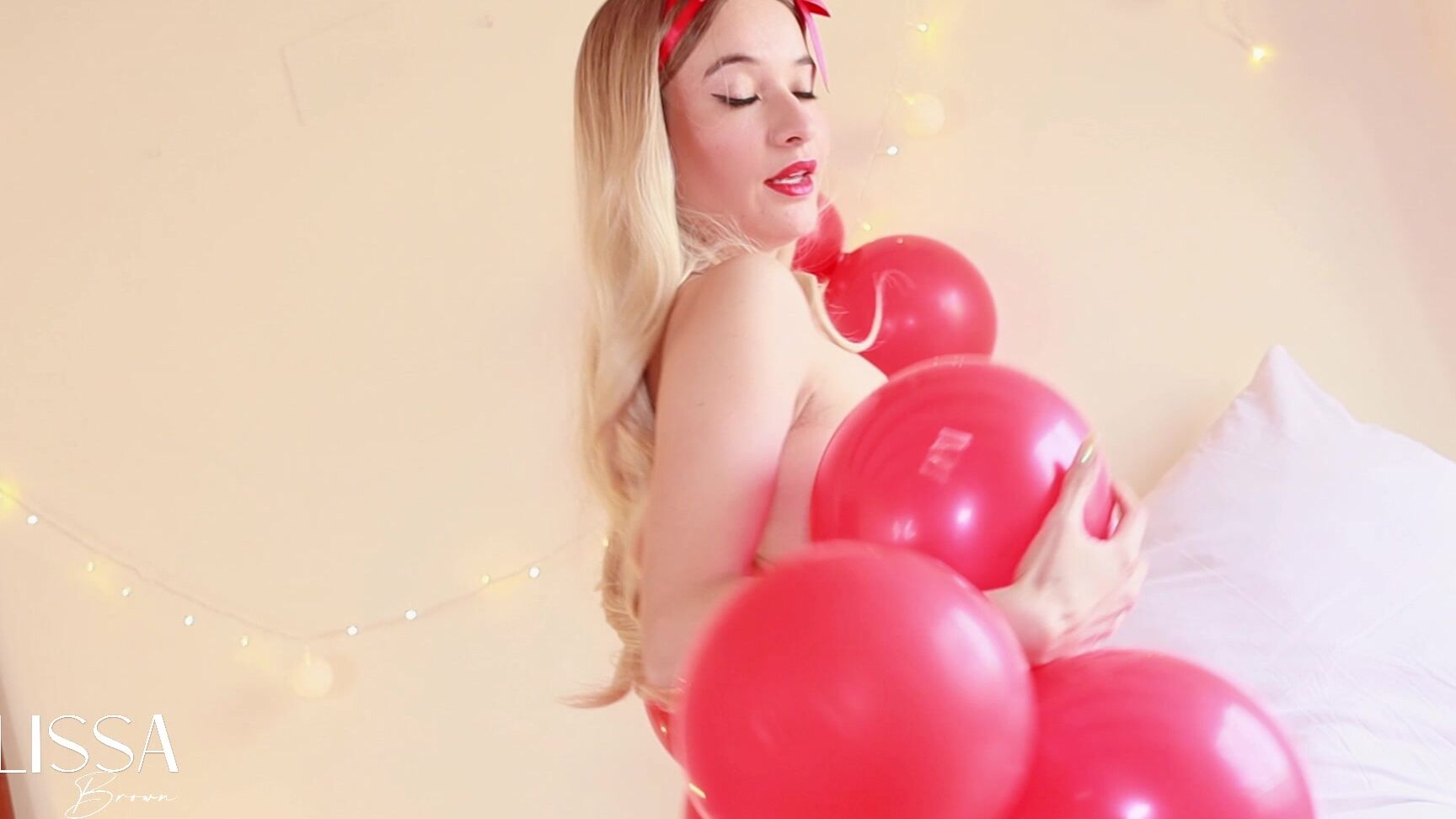 Lissa Brown Balloon Play And Masturbation