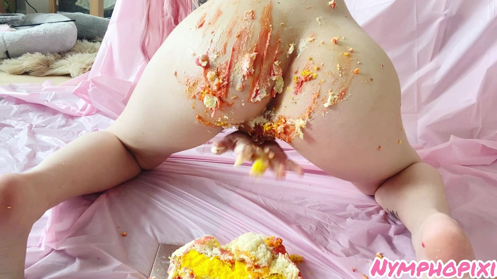 "mikisayshi" squirt, food & object crush, food masturbation, squirting, wet & messy Messy Birthday Cake Sitting And Squirt Manyvids