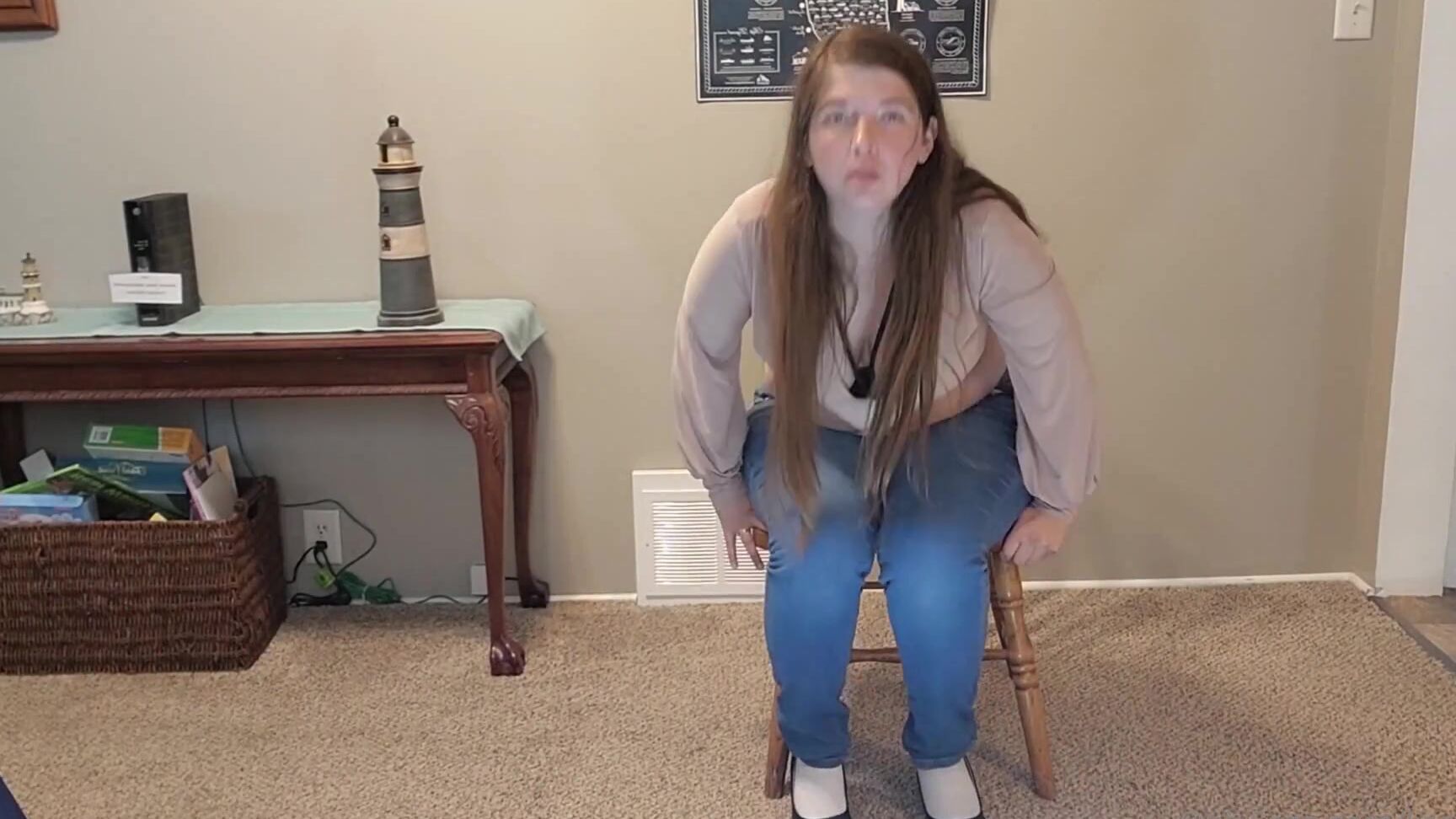 Lisa Asmr gets a hot foot massage & sweaty socks from OnlyFans