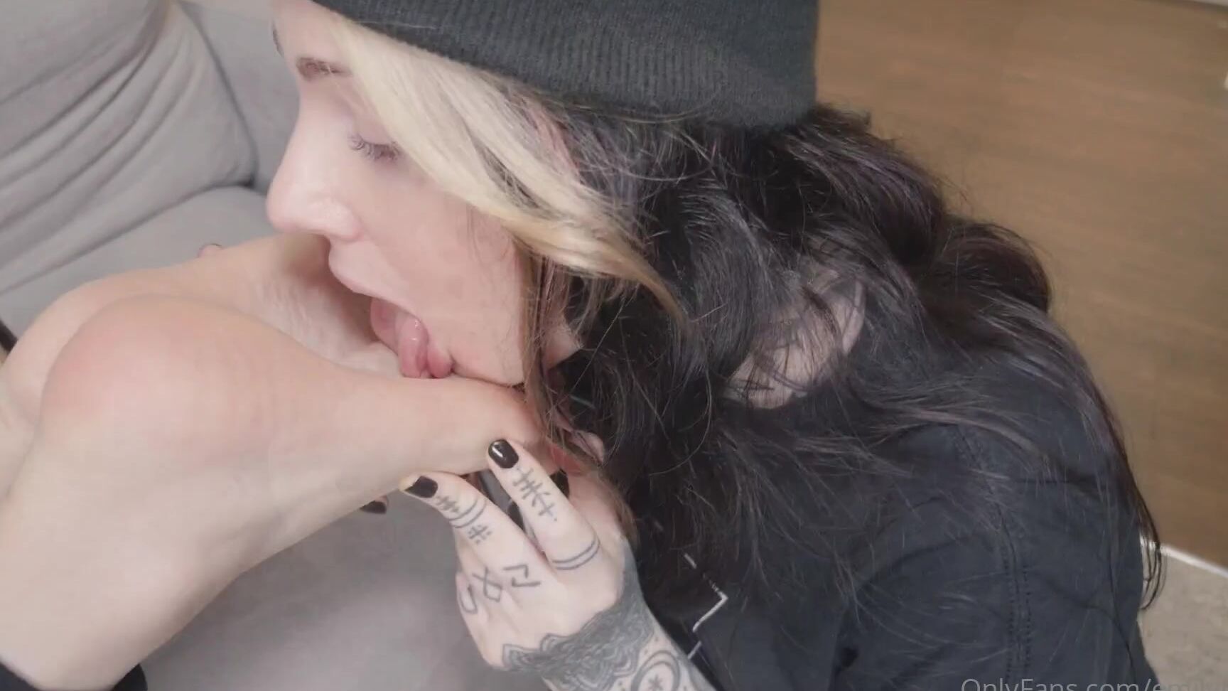 Emily Pie Nicknamed Emilypiexo 10 07 2024 Onlyfans Video Worshipping Dpatrappa S Feet