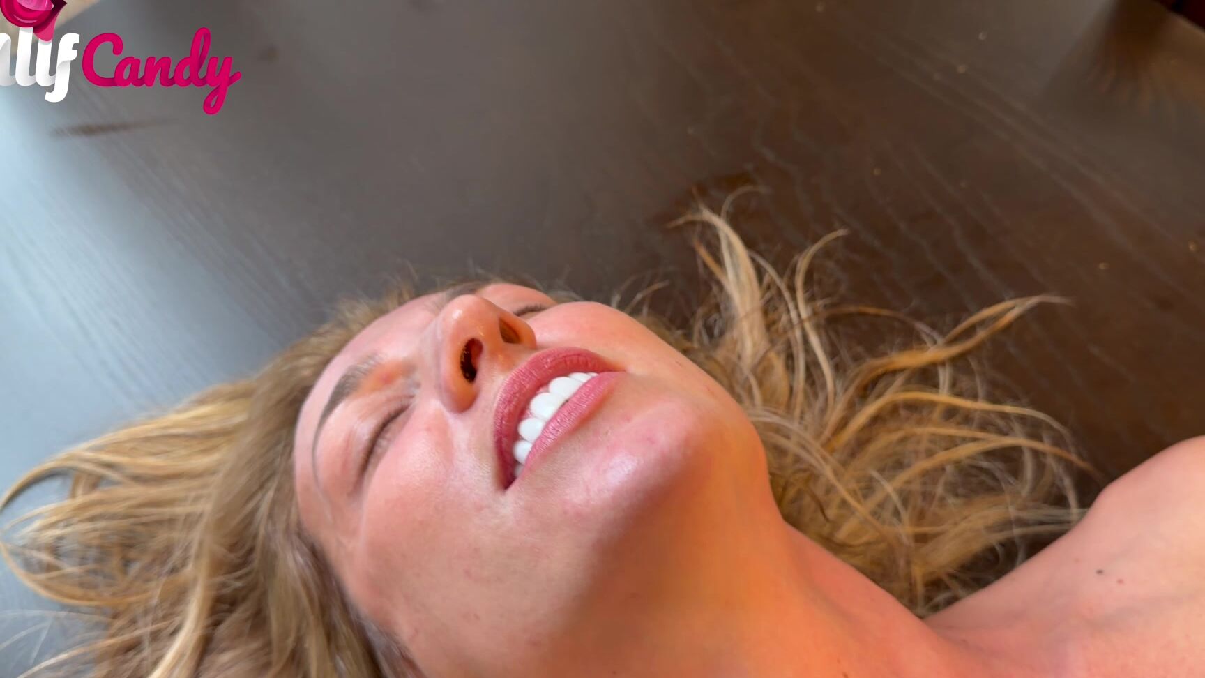 Theflourishxxx Alexia Holly Table Fingered Vib Squirting Blowjobing